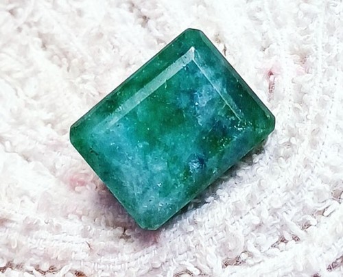 Certified natural green - green, beryl