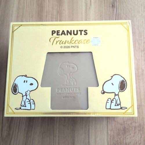 Peanuts snoopy trunk case - peanuts,