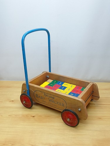 Vintage 1950s tri - 1950s, wooden