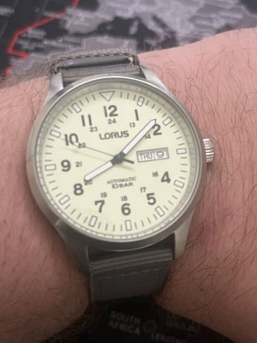 Lorus mens automatic - automatic, watch