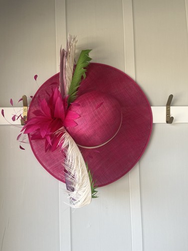 The hat girls - the, fuschia