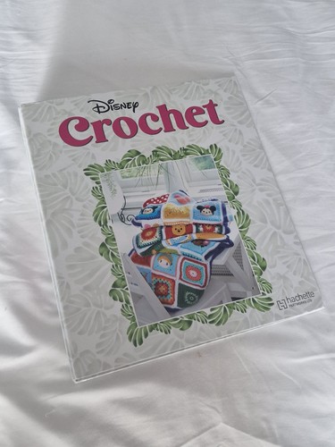 Disney crochet magazine - crochet,