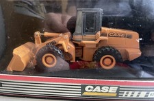 ERTL  1/50 scale. CASE 621B