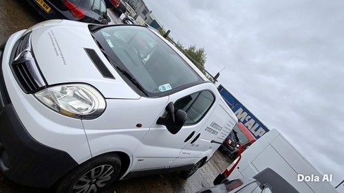 Vauxhall vivaro 2900cdti swb - vauxhall,