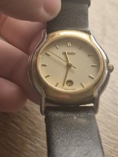 Vintage Gucci Watch 8000 L