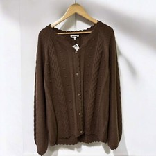 Mistral bobble trim notch neck