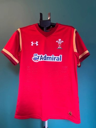 Wales rugby union shirt medium