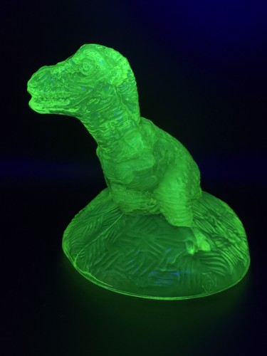 Uranium glass vaseline - uranium, boyd