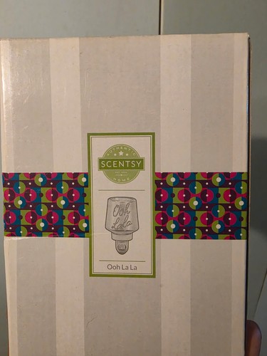 Scentsy mini warmer - mini, plug