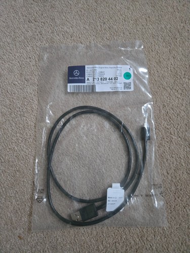Genuine mercedes media usb - mercedes,