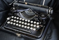 Underwood Standard Portable Typewriter 3 Bank