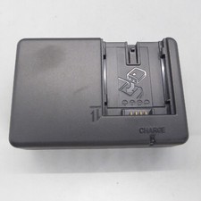 Hitachi Charger DZ-ACS3 for Hitachi CGA-DU07 Batteries