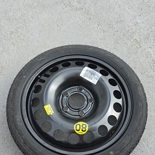 Vauxhall stud space - stud,