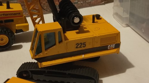 Joal cat caterpillar - cat, 225