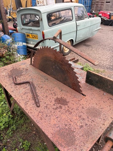 Heavy duty circular saw - duty,