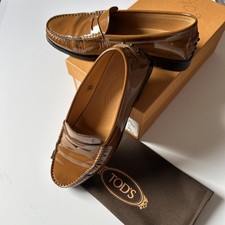 Ladies Tod’s, Caramel Patent Leather  Shoes Size 4