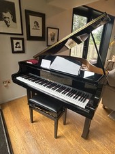 Yamaha Baby Grand Piano - Z1