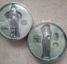 MOVIE ICONS LAUREL & HARDY ~ SD TOYS ~ 159.99P NO RESERVE ~ UNWANTED