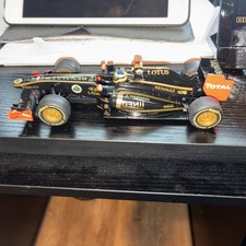 SCALEXTRIC LOTUS RENAULT GP