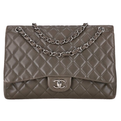 Chanel classic maxi flap - classic,
