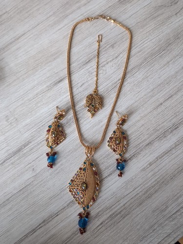 Indian costume jewellery set