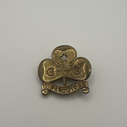 Girl guide metal - girl, badge