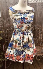 SIZE 8 PETITE 1950S STYLE