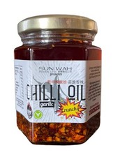 Sun Wah Crunchy Garlic Chilli Oil (170g)