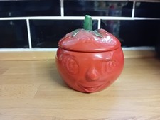 Sylvac Vintage Tomato Face Pot
