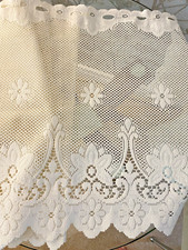 VINTAGE  STYLE CREAM POLYESTER