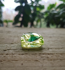 One Uranium Glass Piece