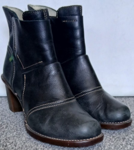 Womens naturalista black - womens,