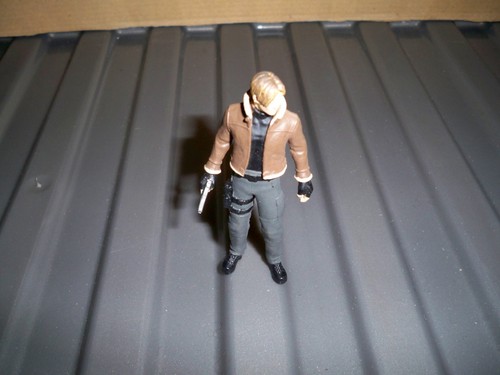 Resident evil leon kennedy - 4,