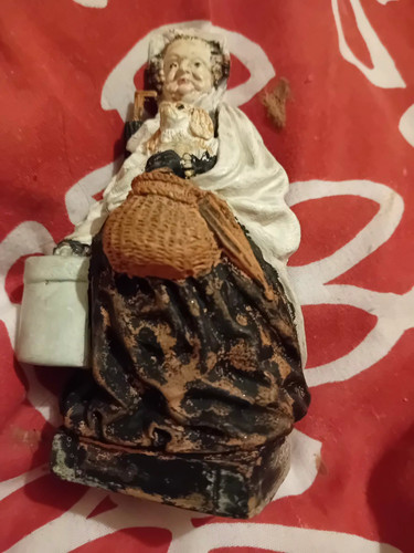 Unusual vintage dickensian old - unusual,