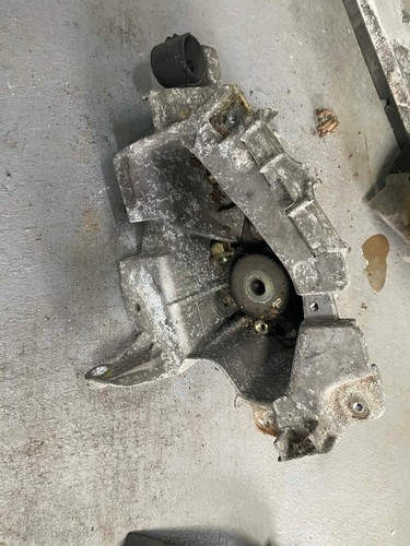 Battery tray bracket upper - battery,