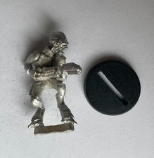 Four A miniatures Alien