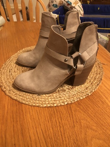 Sugar suede beige buckle - beige, ankle