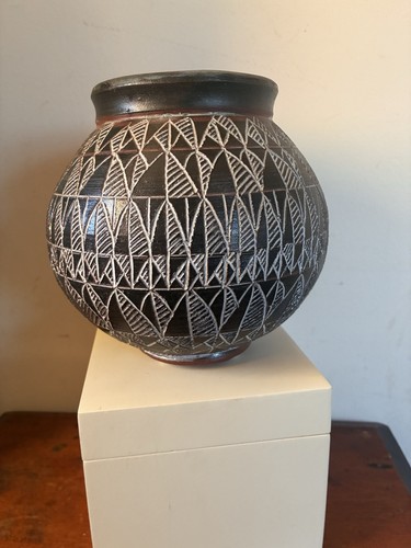 Black etched vase studio - etched,