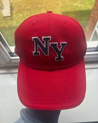 Fear red embroidered - no,