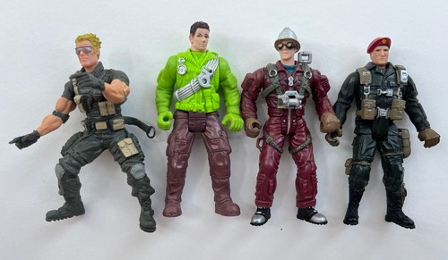 Four plastic soldier action - four,