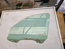 Freelander 1 L314 5 Door Left Hand Front Door Drop Glass Window CUB102650 (98A)