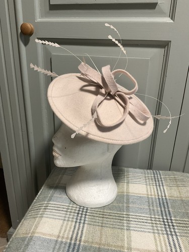 Cream beige putty fascinator - putty,