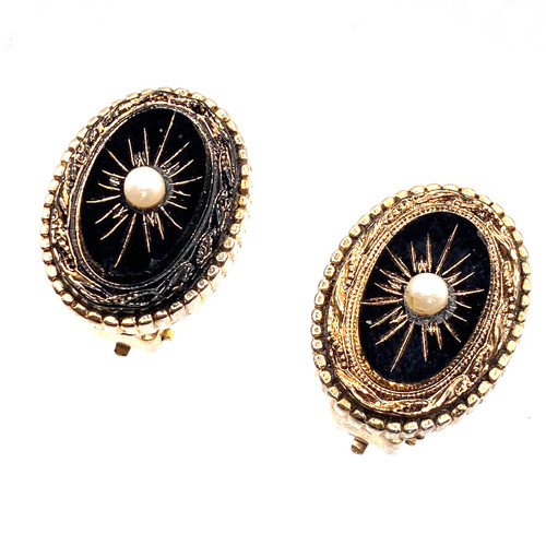 Sphinx clip earrings - clip, on