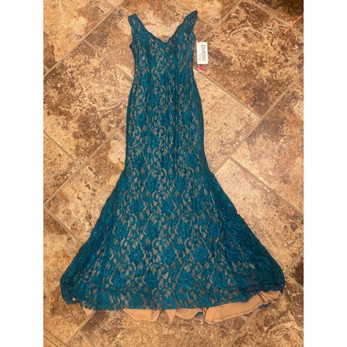 Tony bowls gown - bowls, women
