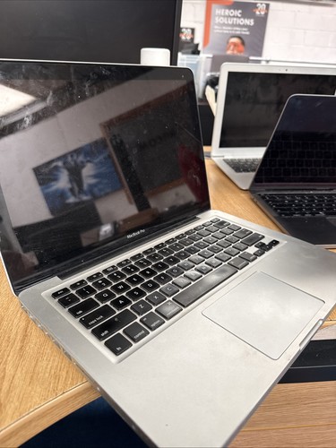 Apple laptop joblot macbook - apple,