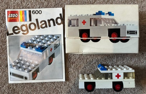 Lego town ambulance - lego,