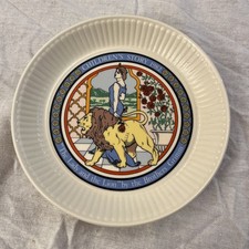Wedgewood children's stories plate no12 The Lady and the Lion 1982 edition 