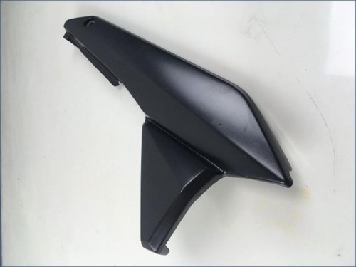 Left seat side panel - side,