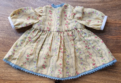 Pretty little rosebud print - little,