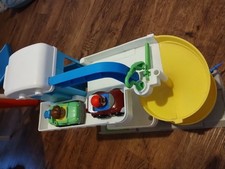 Fisher price Car Garage Car Lift/Ramp/Petrol Pump